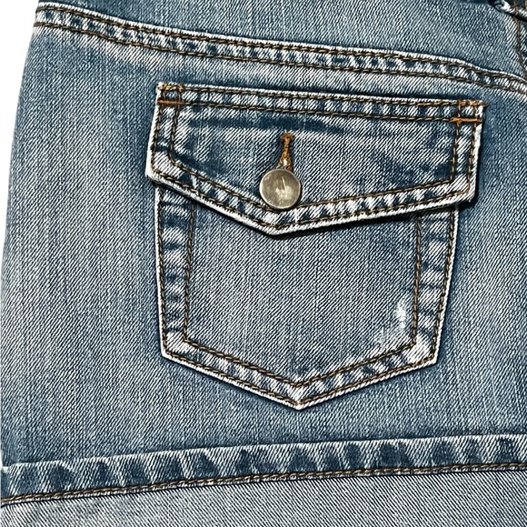 Lights Blue Denim Distressed Skirt Women’s - Picture 8 of 8